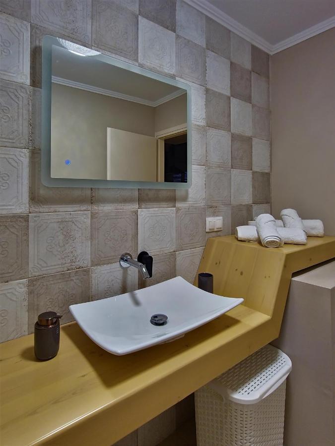 Gratelia Apartment Дамнони Экстерьер фото